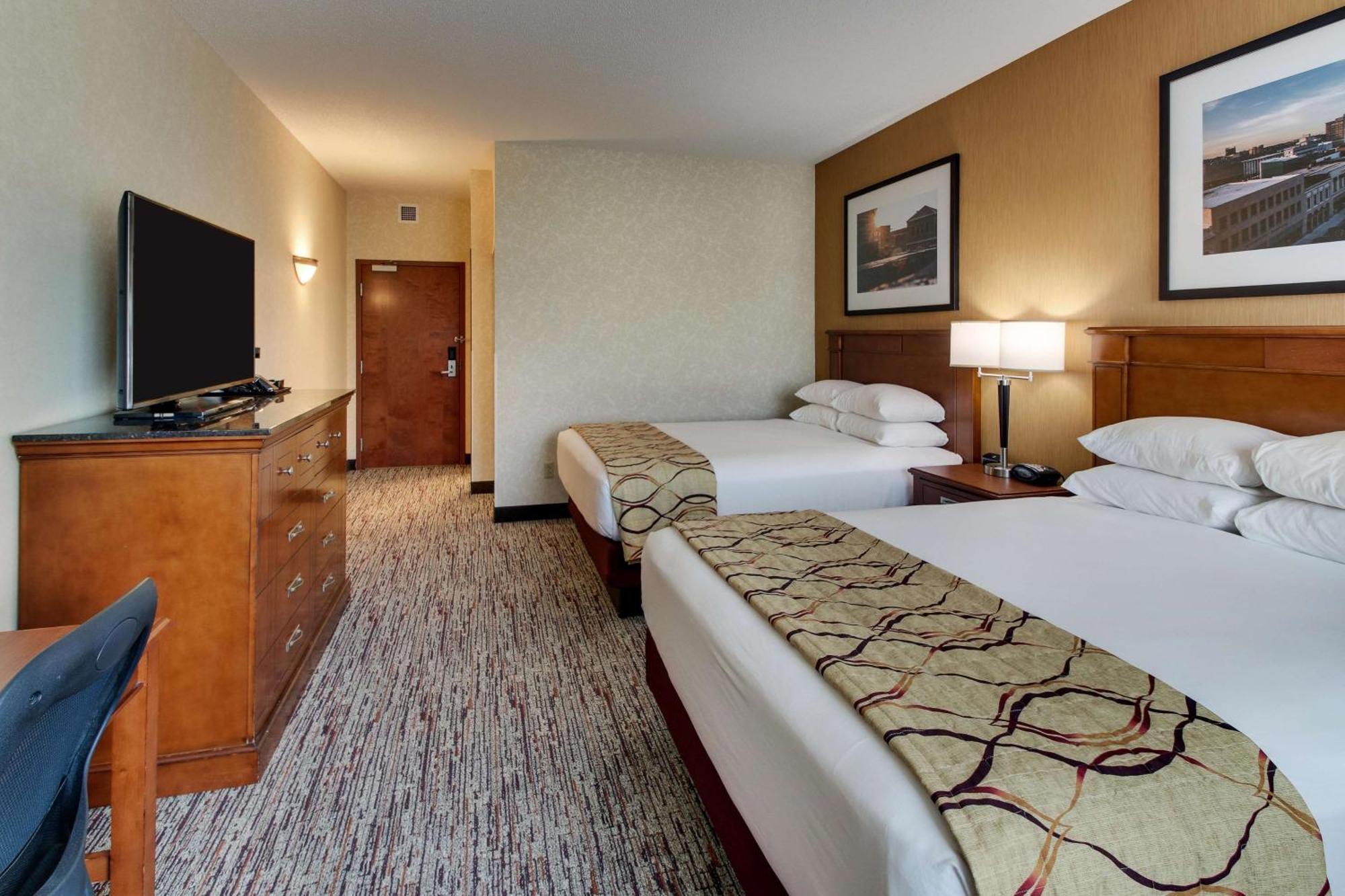 Drury Inn & Suites Меридиан Экстерьер фото