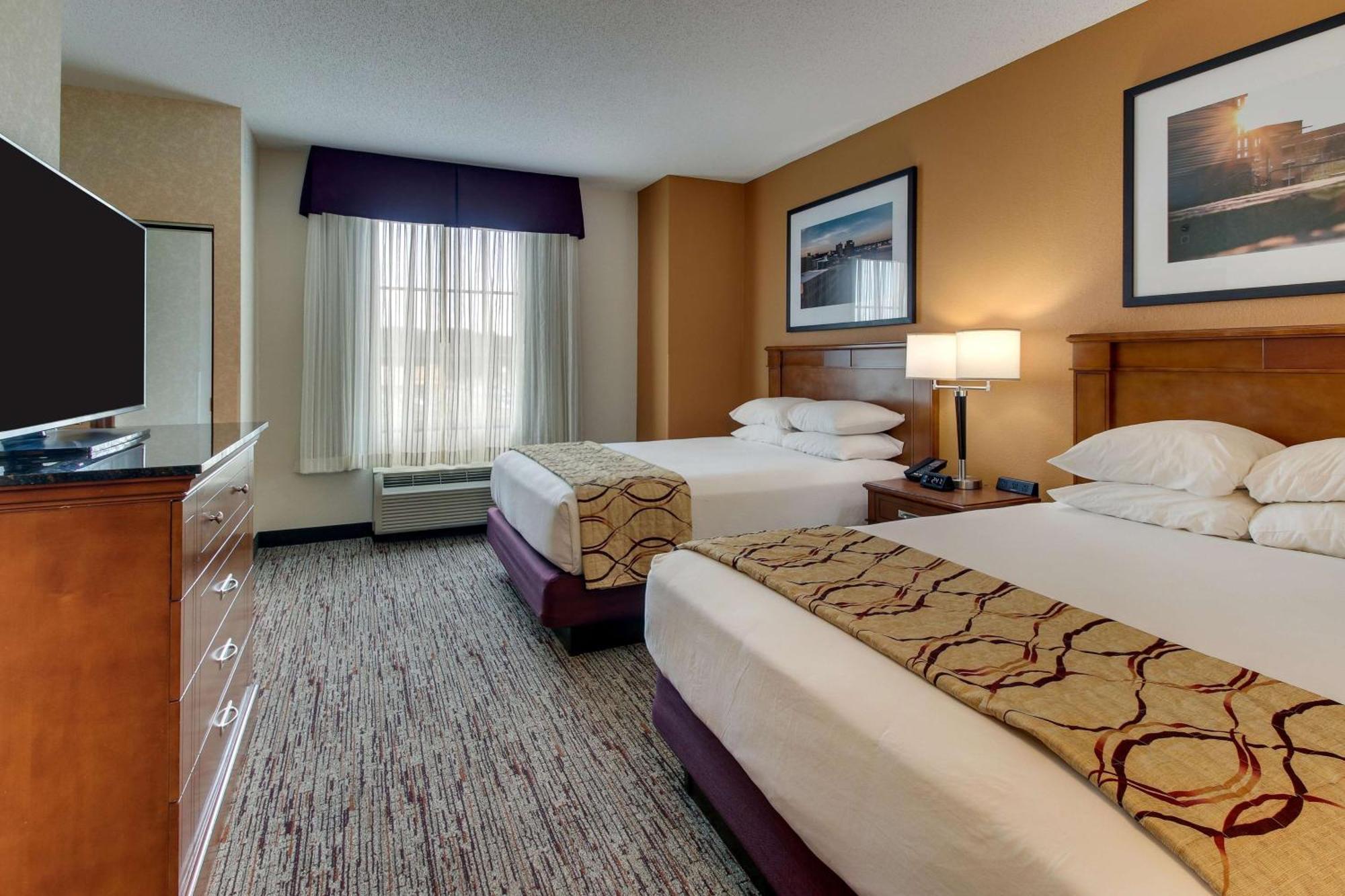 Drury Inn & Suites Меридиан Экстерьер фото