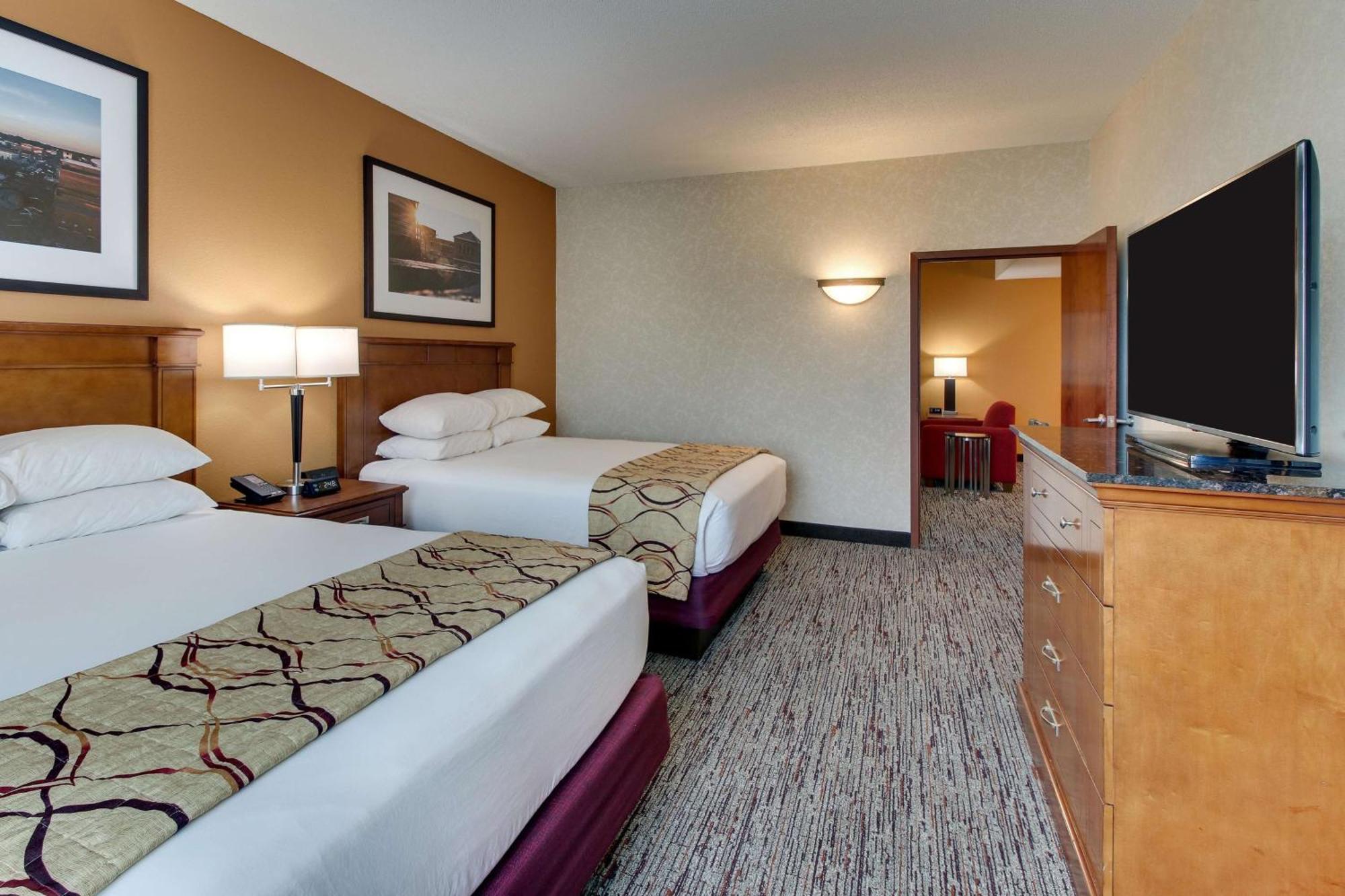 Drury Inn & Suites Меридиан Экстерьер фото