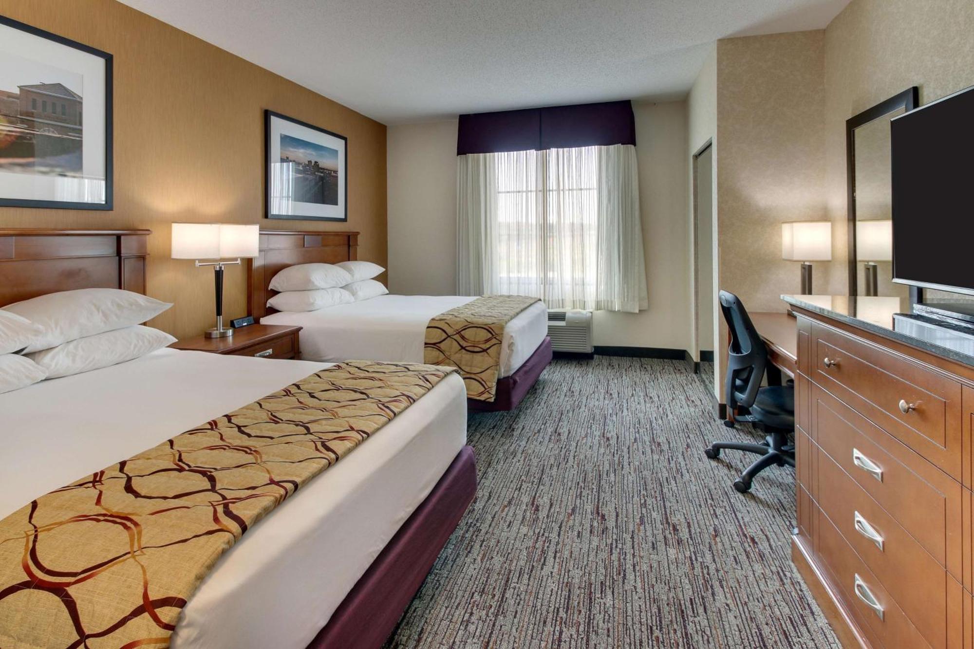 Drury Inn & Suites Меридиан Экстерьер фото
