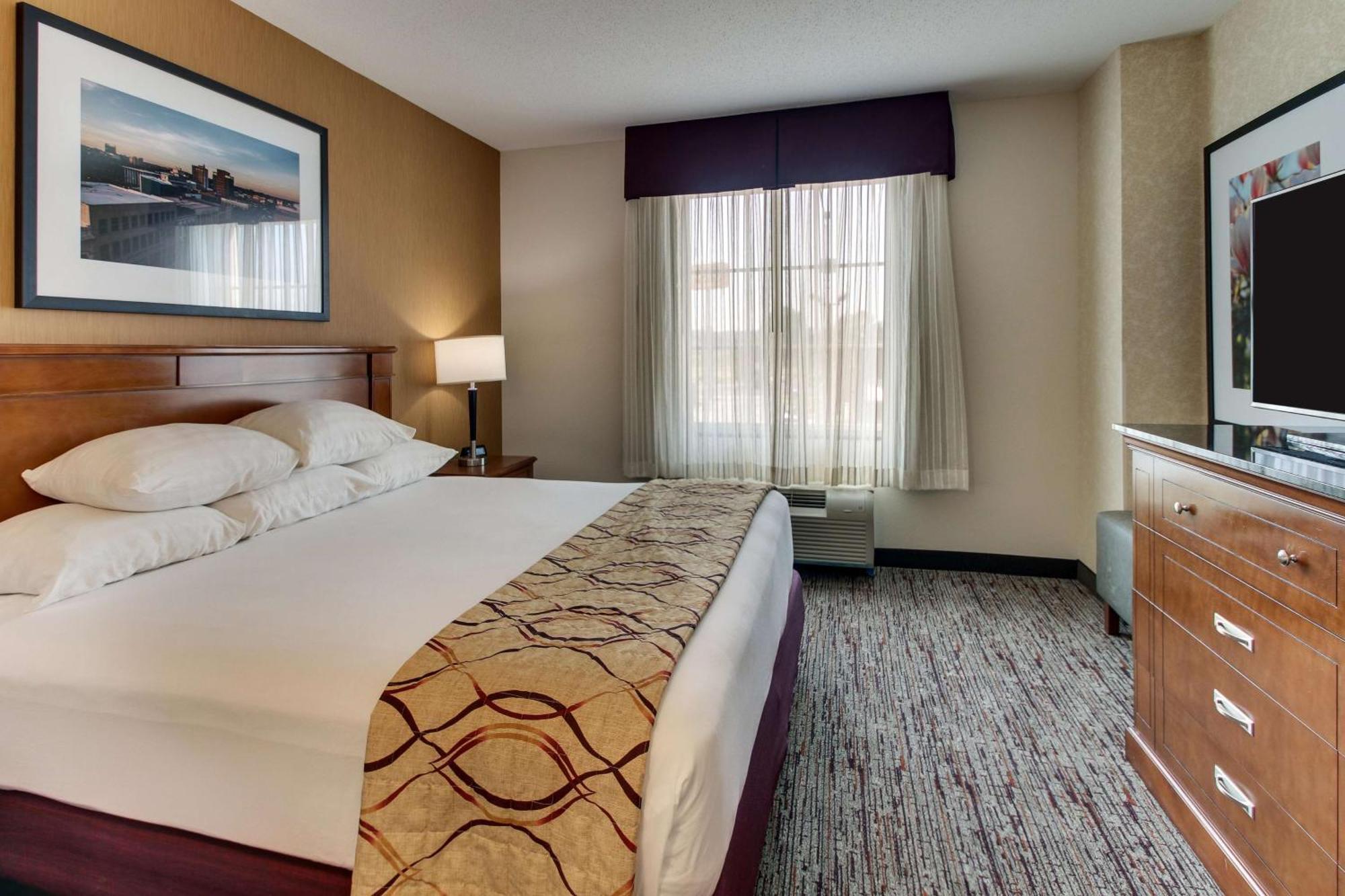 Drury Inn & Suites Меридиан Экстерьер фото